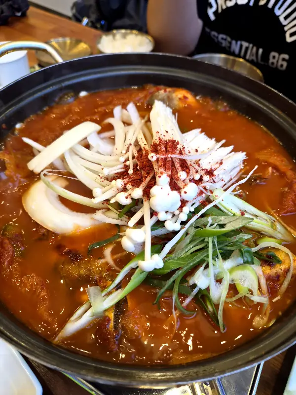 매콤달콤한 양념이 밥도둑인 갈치조림