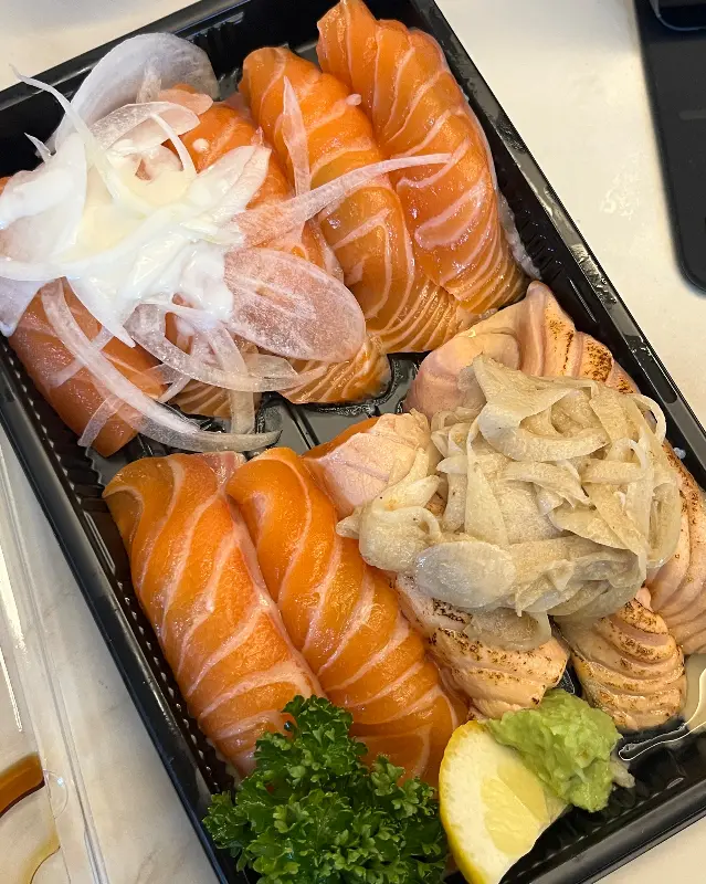 싱싱한 연어초밥