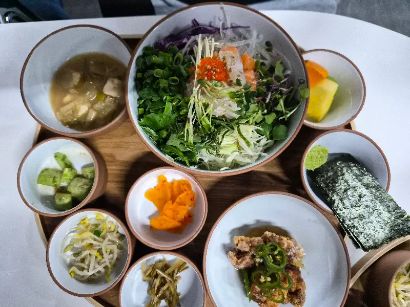 푸짐하고 정갈한 한 상 차림