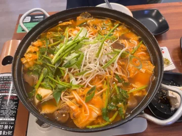 힙스터들의 성지, 은평에서 낙지의 신세계를 맛보다! 뻘건낙지, 이 맛은 Revolution