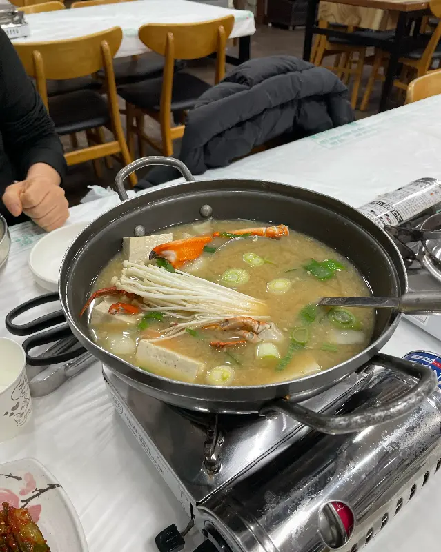 두꺼비게장의 푸짐한 한 상 차림