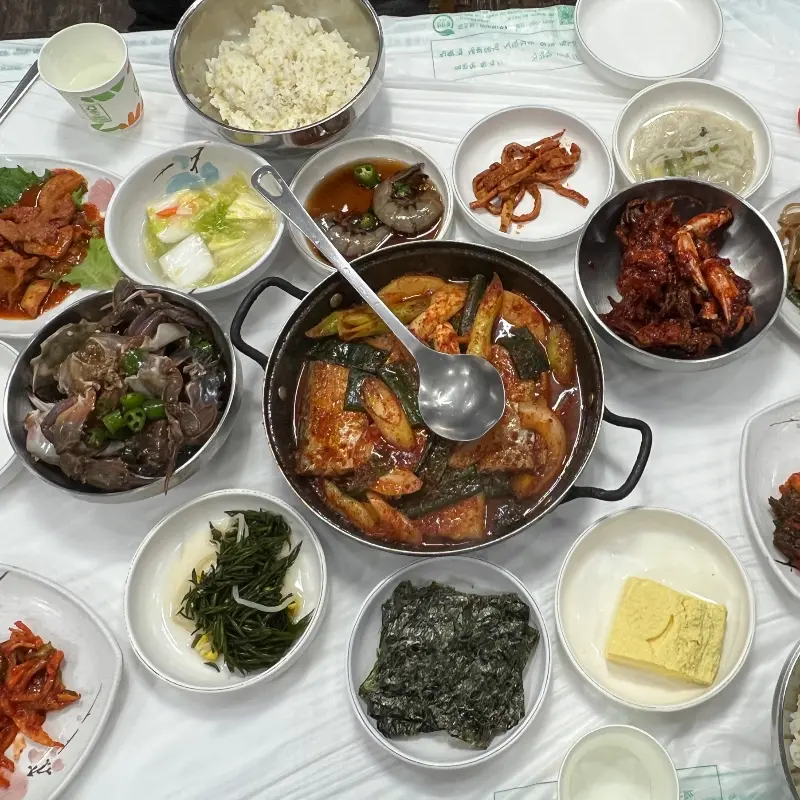 두꺼비게장 한 상 차림