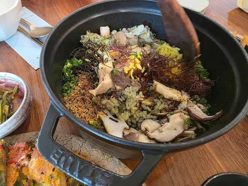 전복 솥밥 비주얼