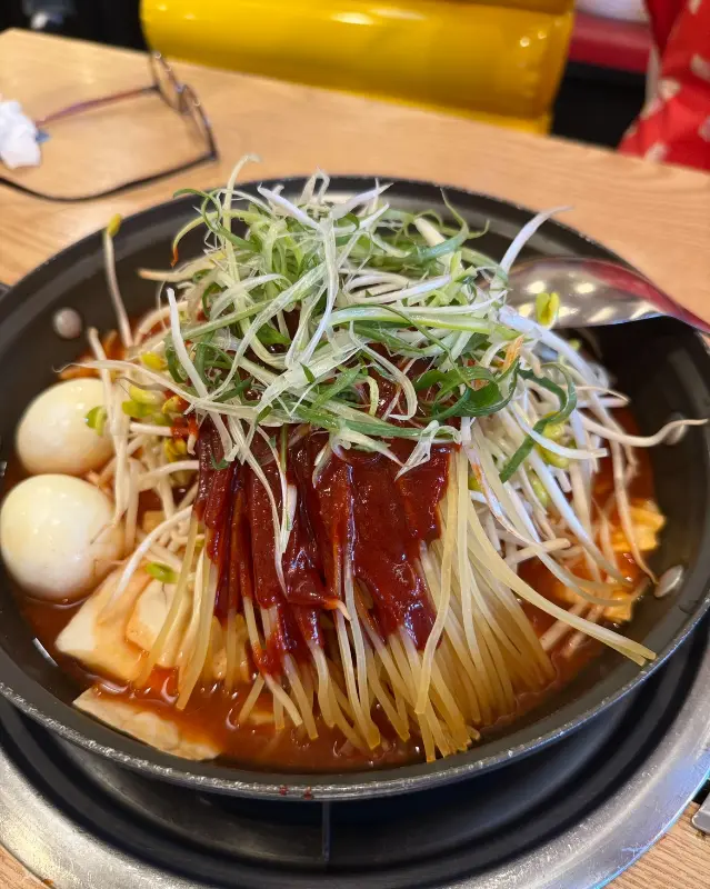 푸짐한 야채 떡볶이