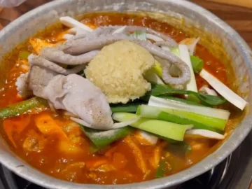 마늘 향 가득한 추억, 부산 시청 앞 당감댁에서 만난 인생 닭도리탕 맛집