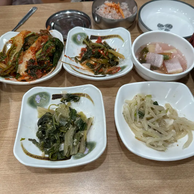 다채로운 밑반찬