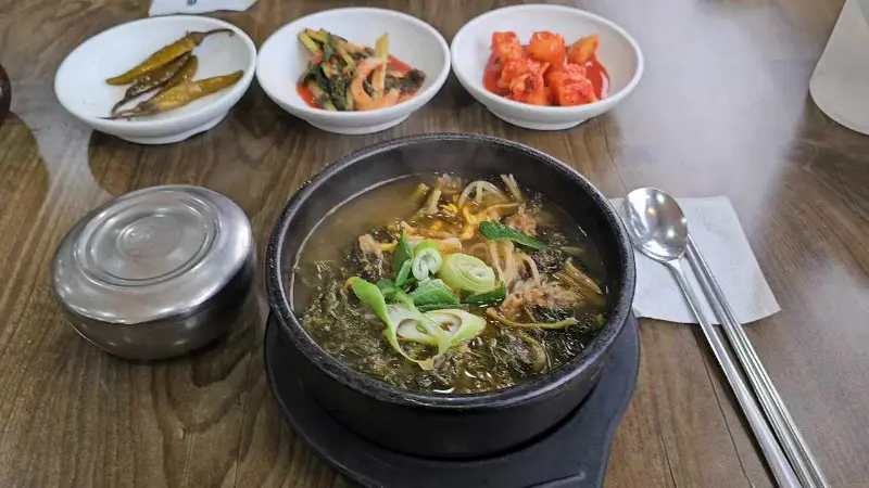 해장국 한 상 차림