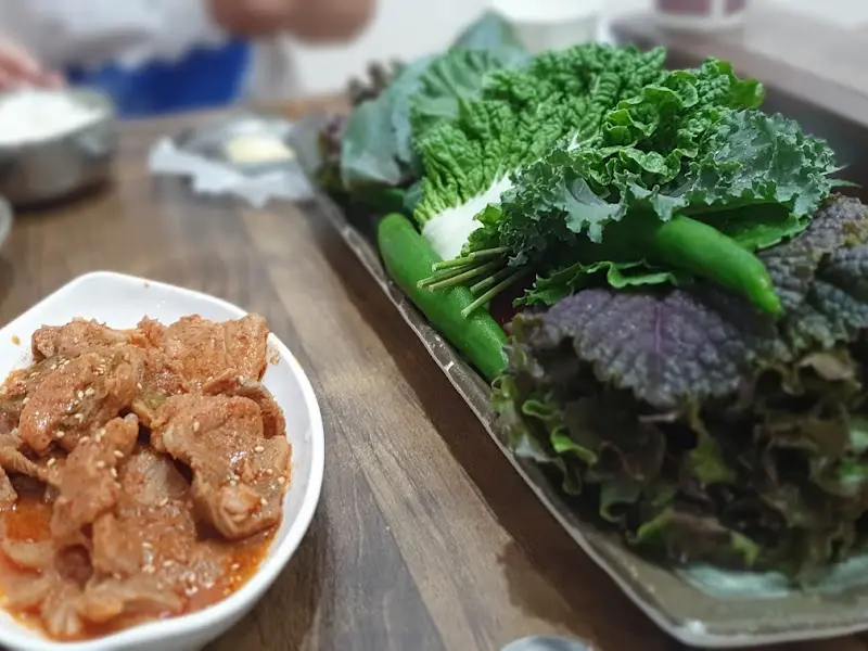 신선한 쌈 채소