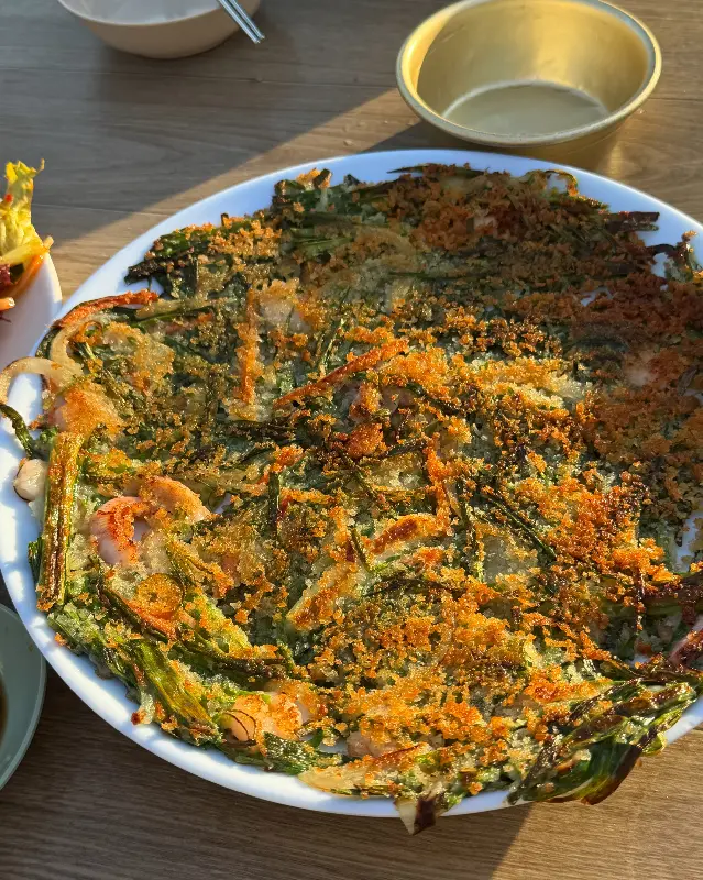 겉바속촉 해물파전