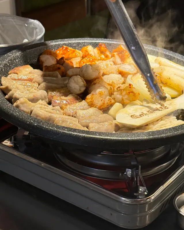 모듬곱창이 익어가는 모습