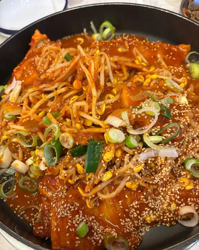 푸짐한 가오리찜 한상차림