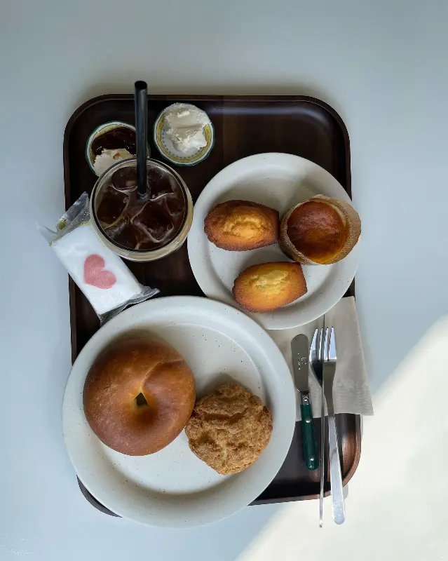 카페 내부 인테리어