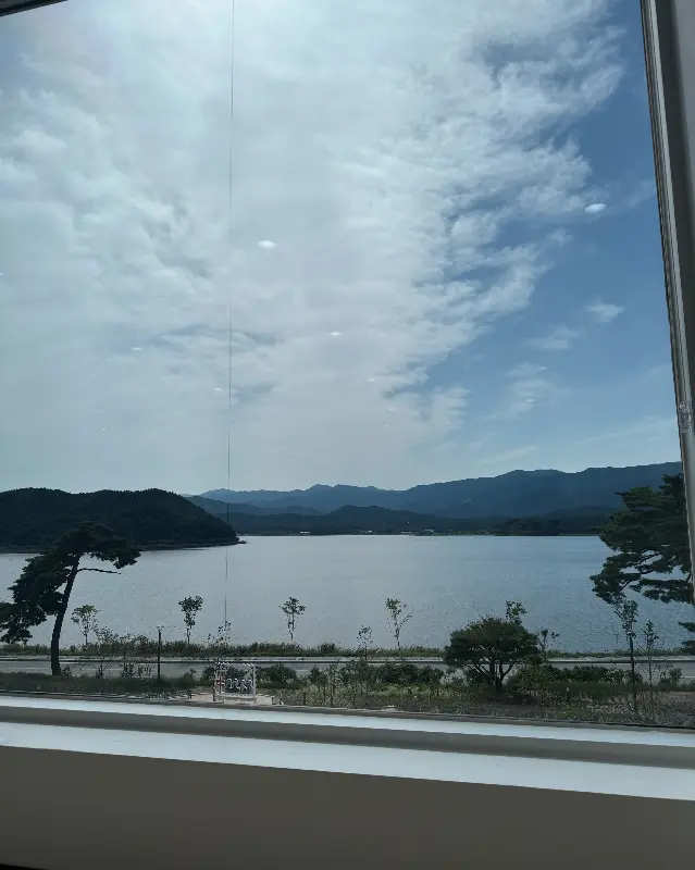루프탑 전망대에서 바라본 화진포 호수