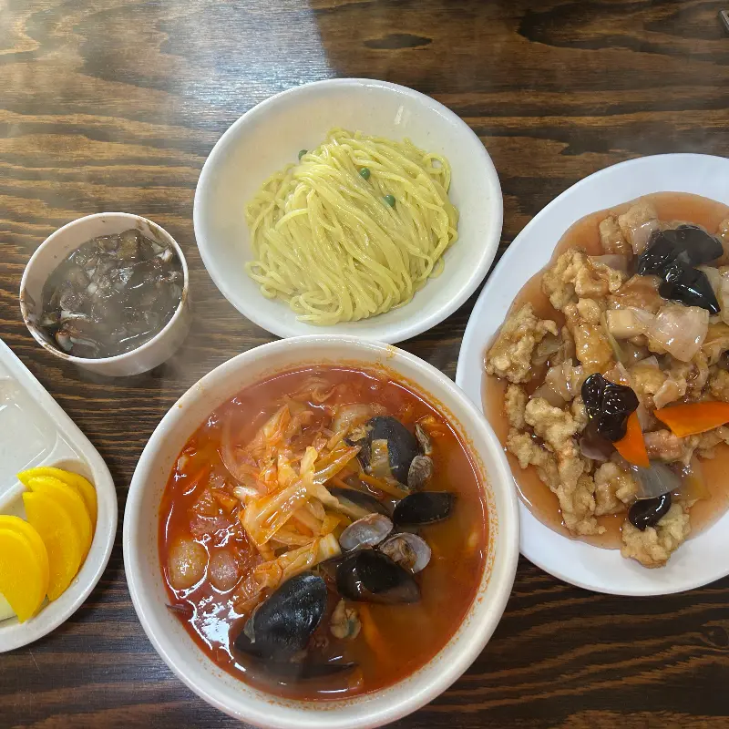 간짜장, 탕수육, 짬뽕