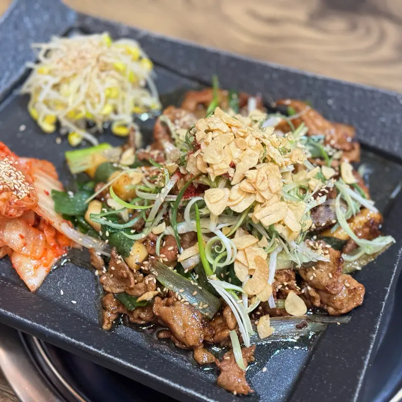 두루치기 한 상 차림