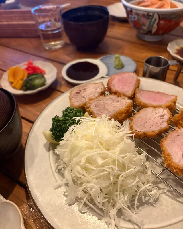 겉바속촉 돈카츠 정식