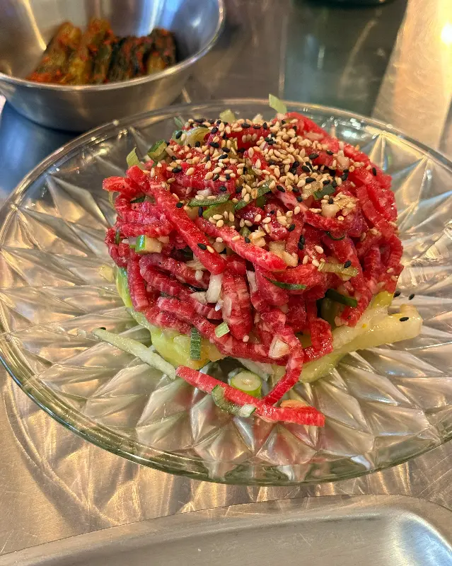 육회의 신선한 비주얼