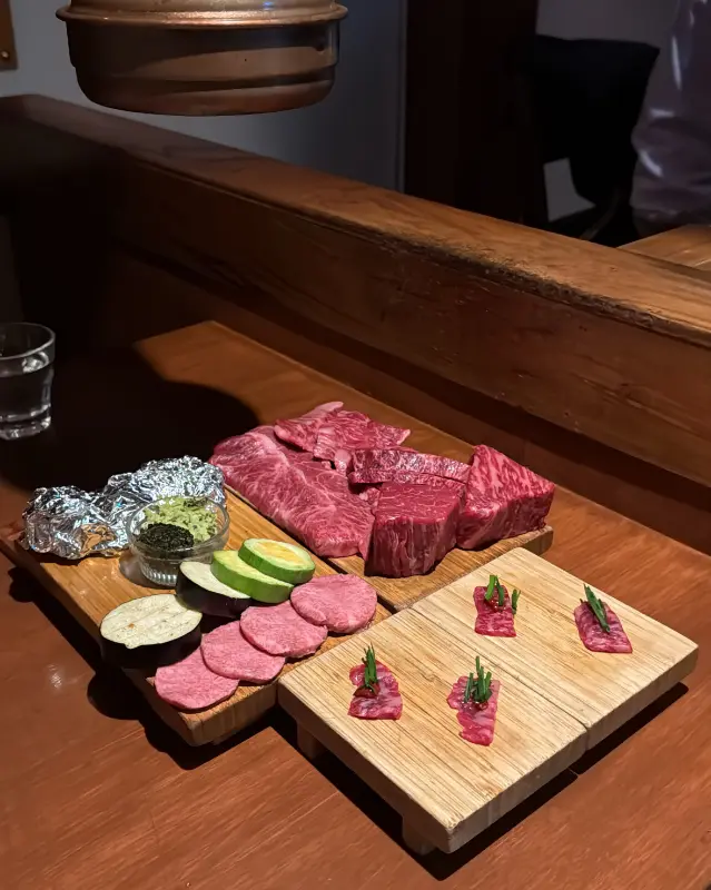 한우 오마카세 고기 모듬 한상차림