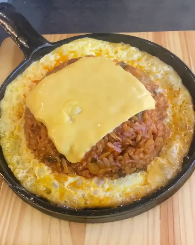 김치치즈볶음밥