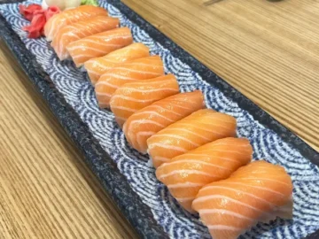 뇌가 짜릿해지는 안산 육회 맛집, 육회바른연어 한양대점에서 펼쳐지는 미식 실험