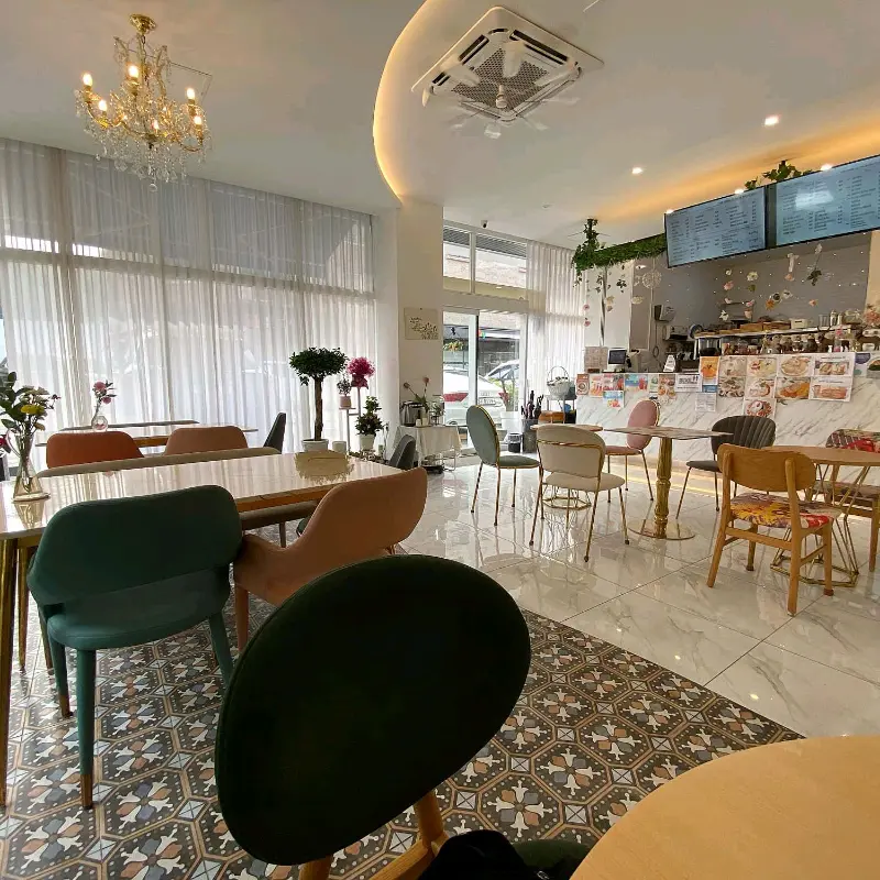 카페 내부 전경