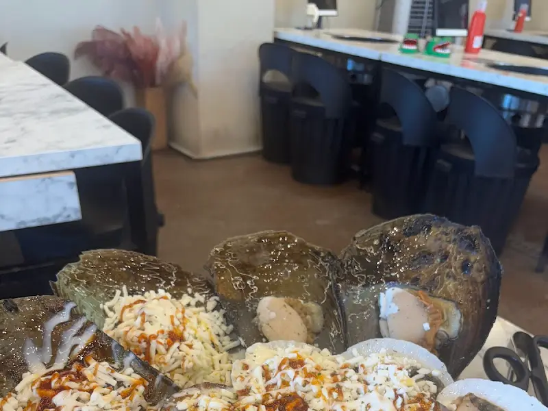 섬과섬사이 내부