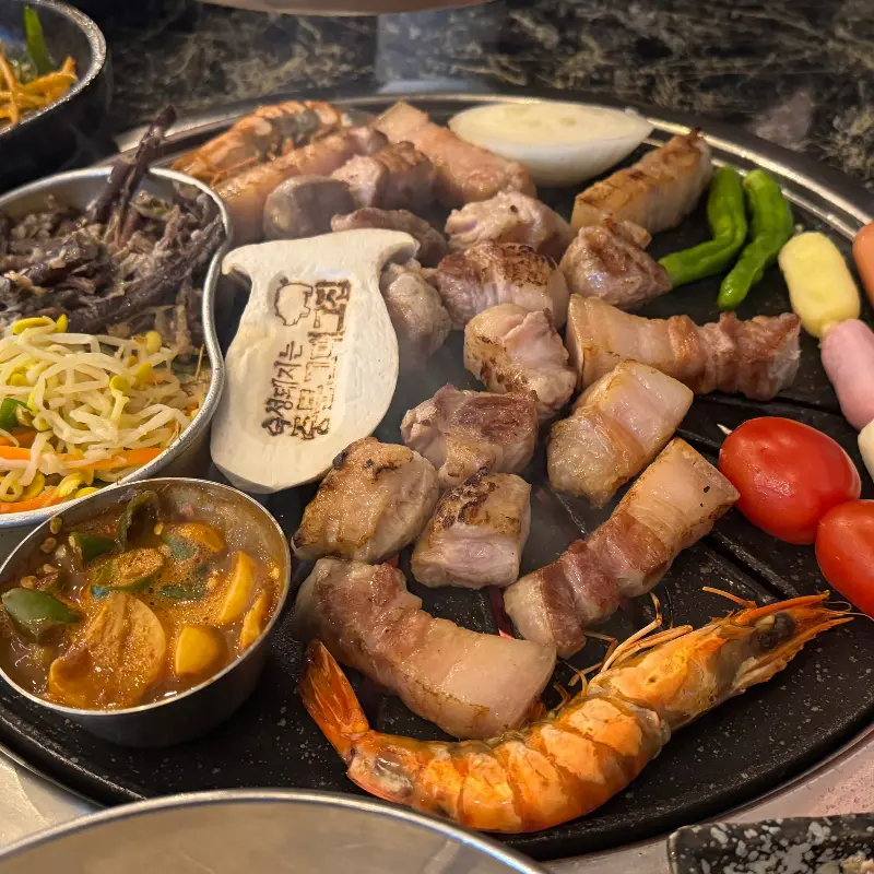 흑돼지 오겹살과 목살