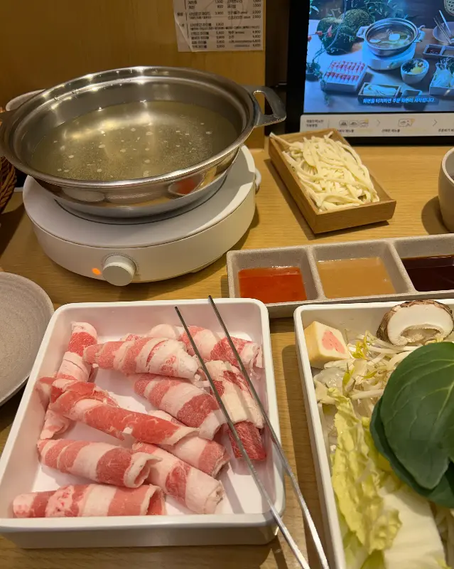 깔끔한 테이블 세팅