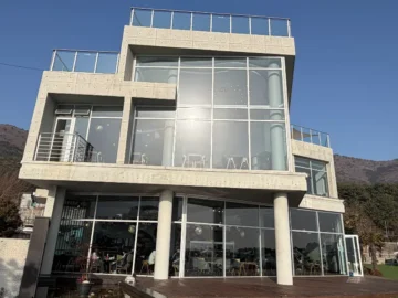 심장이 탁 트이는 거제 지역 오션뷰 맛집 카페, 마소마레에서 인생샷 건지기!