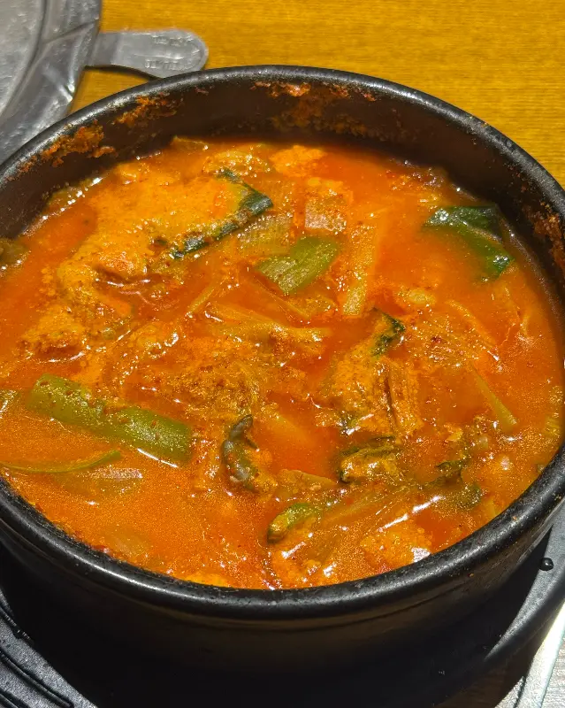 보글보글 끓는 소곱창전골