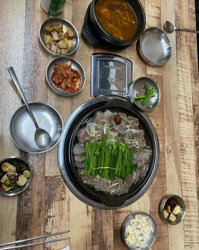 테이블 전체 샷