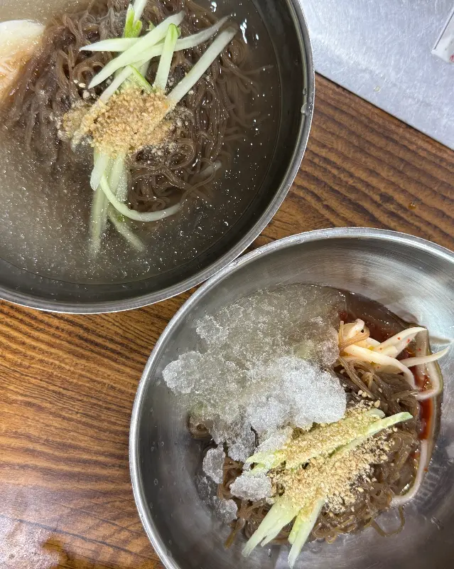비빔냉면의 모습