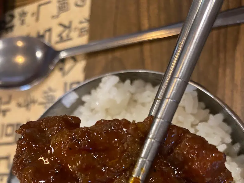 윤기 흐르는 석갈비