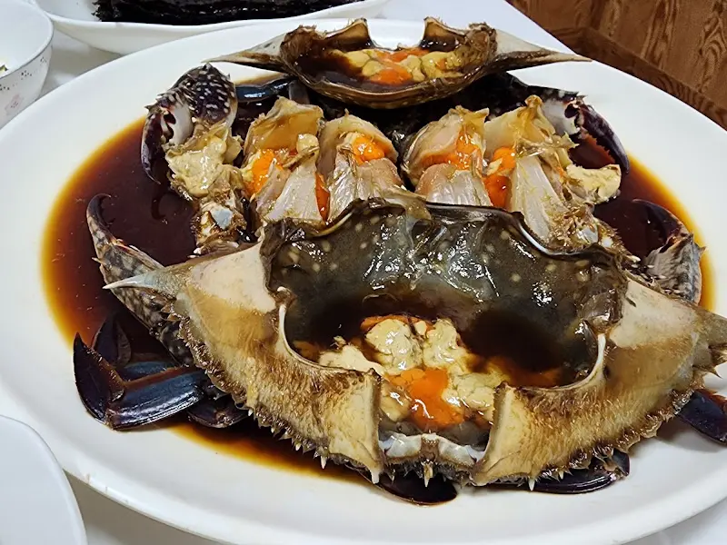 간장게장과 밥의 환상적인 조합