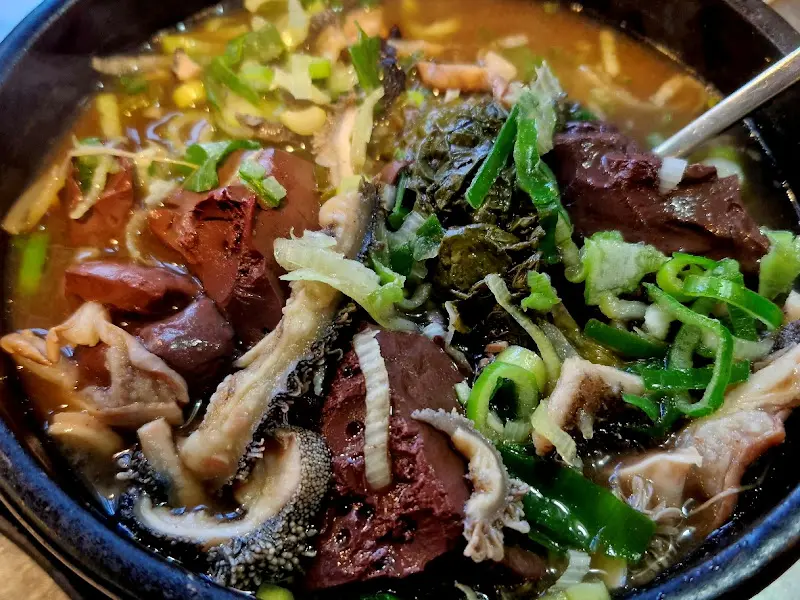 선지와 양이 듬뿍 들어간 해장국