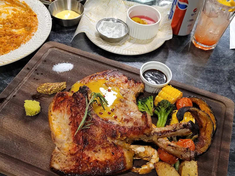 스테이크와 파스타