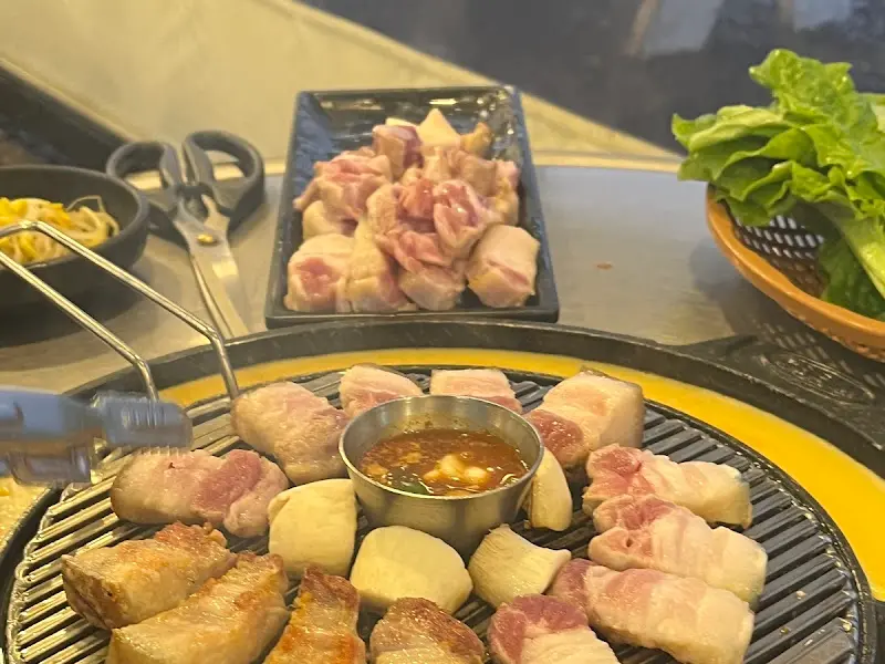 흑돼지와 함께 나오는 밑반찬