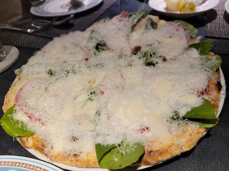 눈꽃 치즈 피자