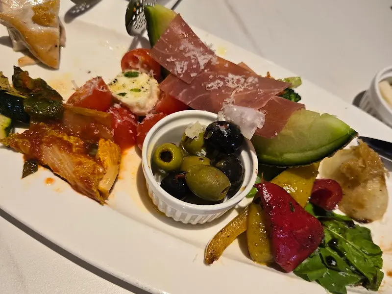 다채로운 안티파스토 디 쿠오체레