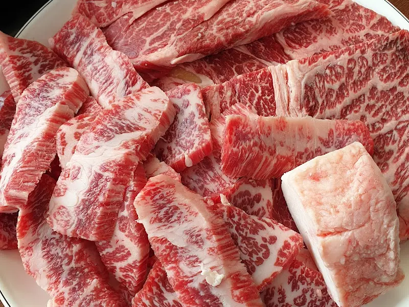 마블링이 예술인 한우 모듬