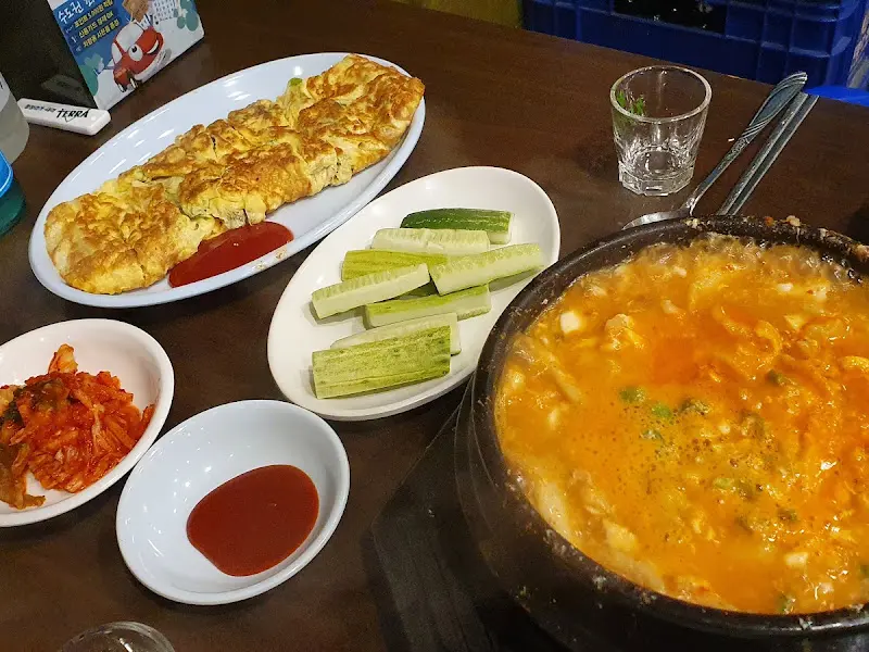 순두부 수제비와 계란말이, 환상의 조합