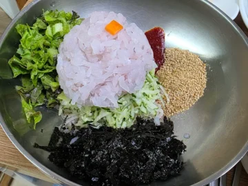 향긋한 참기름의 여운, 죽도어시장 포항 물회 맛집 기행