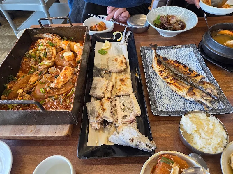 갈치구이, 고등어구이, 갈치조림