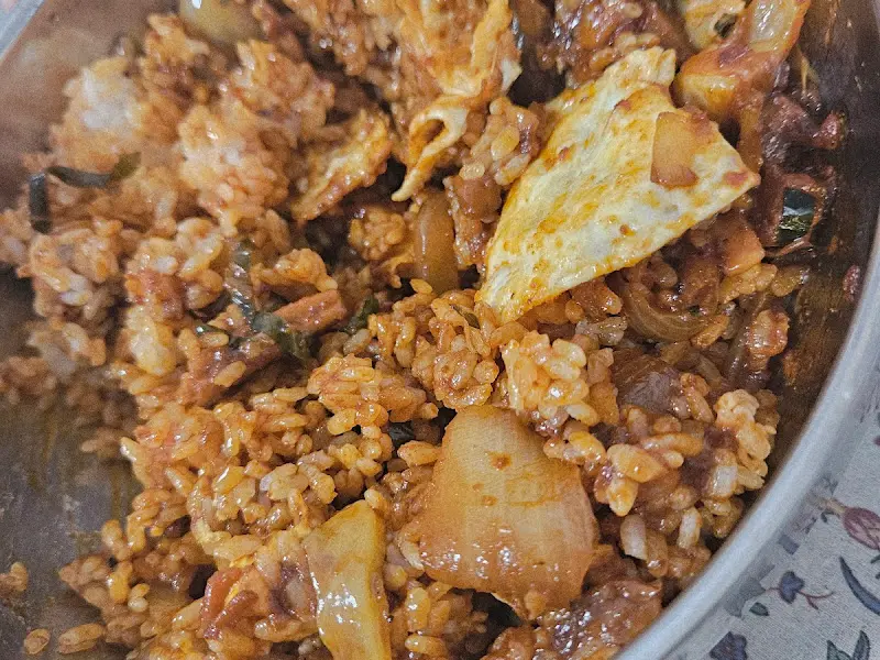 비빔짬뽕밥의 클로즈업 샷