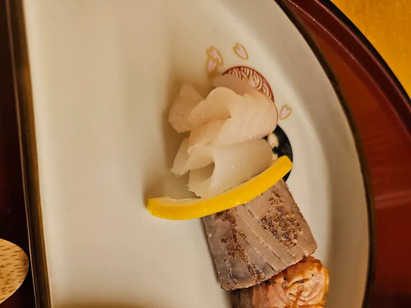 입안에서 살살 녹는 사시미