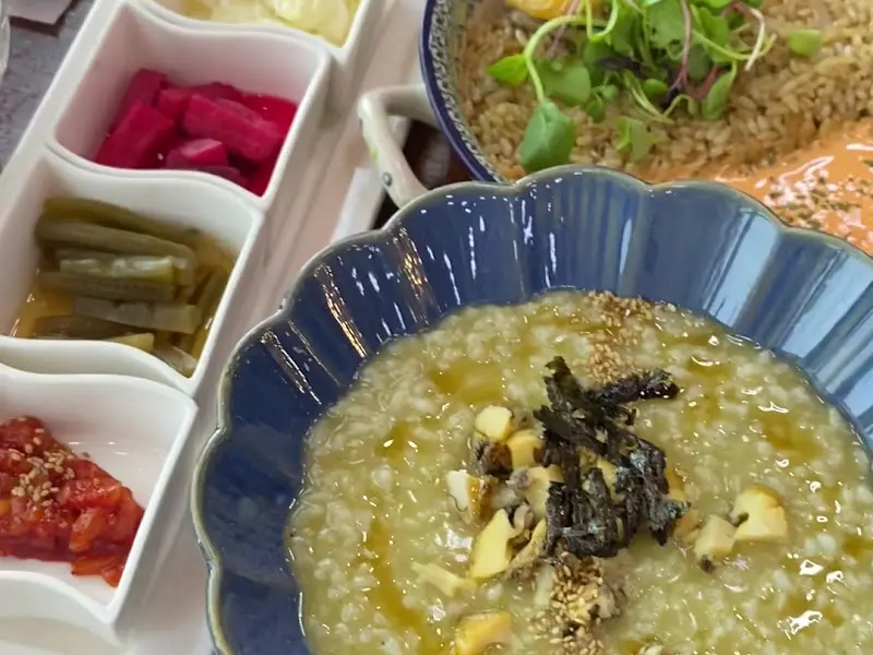 로제 전복밥과 밑반찬