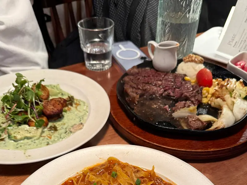 스테이크와 파스타