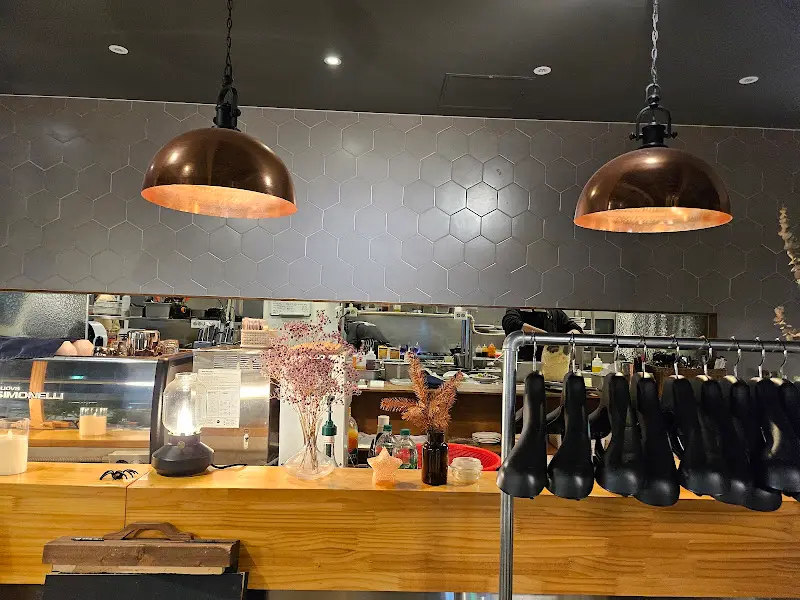 폴이네 키친 내부