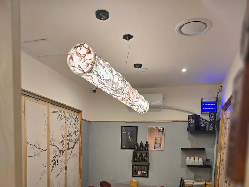 매장 내부 인테리어