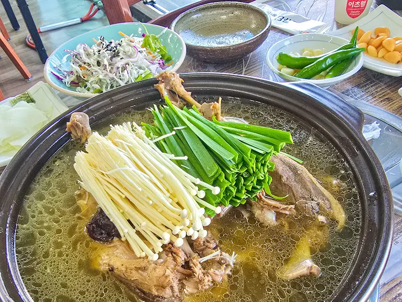 황칠 오리 백숙